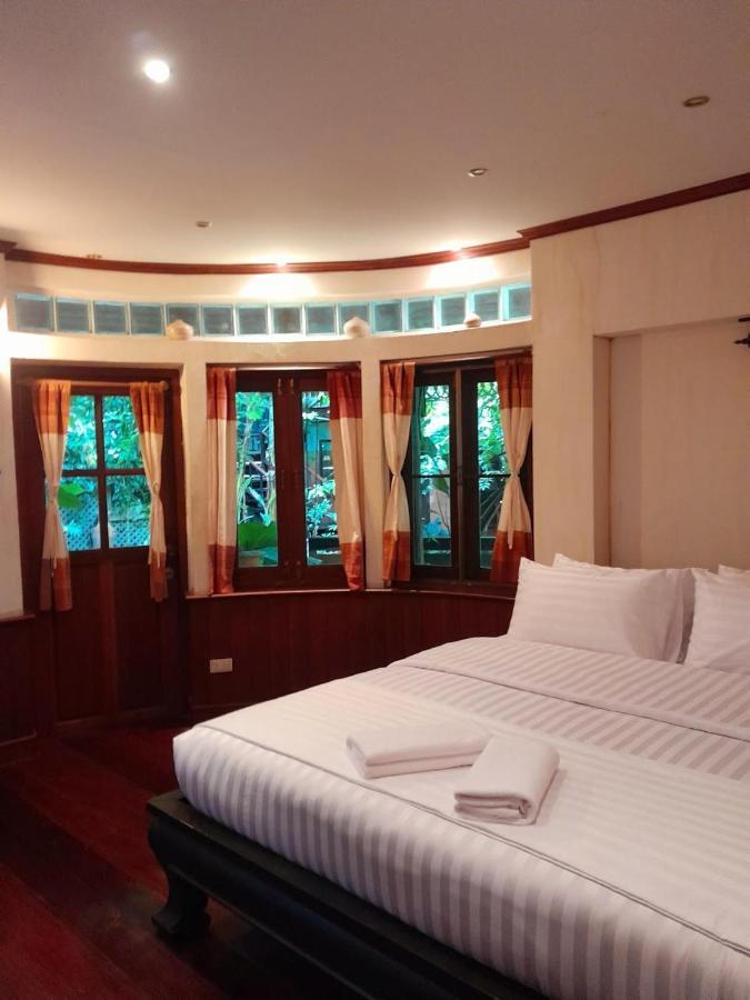 Hotel Avara Signature House Chiang Mai Exterior foto